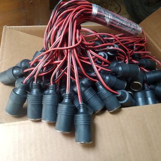 Tẩu cái ô tô xe máy 12-24v