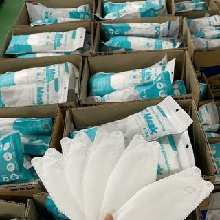 Khẩu Trang Cá DC KF94 [ Màu Trắng] Loại Dày 4 Lớp Sỉ Toàn Quốc Bao Chất Lượng