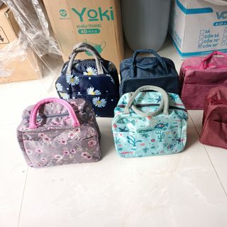 Túi nhiệt đựng cơm có quai