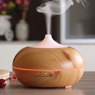 MÁY KHUẾCH TÁN TINH DẦU Máy Phun Sương BÍ NGÔ Kèm Điều Khiển Hết Nước Tự Ngắt