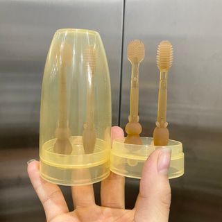 Set Rơ lưỡi, bàn chải silicon và cốc vệ sinh khoang miệng cho bé sơ sinh - 18tháng