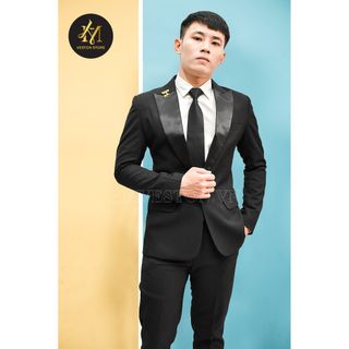 Bộ vest nam màu đen phối ve phi đen cá tính kèm cà vạt nơ