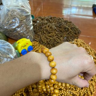 Vòng gỗ bách xanh