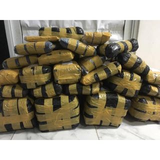 Băng keo trong, đục 100Y - siêu dính chắc ( 6 cuộn / cây )