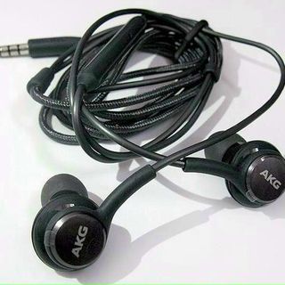 Tai Nghe AKG S10