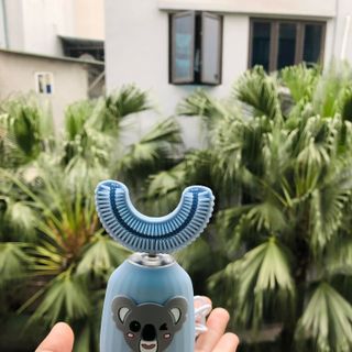 (Bản tiêu chuẩn)Bàn chải điện cao cấp BRUSHIE KIDS cho bé 2 tuổi trở lên, chăm sóc nướu, cho răng nhạy cảm