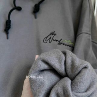 Áo hoodie logo thêu chất thun nỉ mềm mịn form dưới 70kg nón 2 lớp