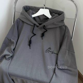 Áo hoodie logo thêu chất thun nỉ mềm mịn form dưới 70kg nón 2 lớp