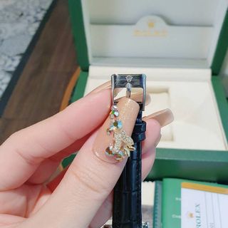 ĐỒNG HỒ ROLLEX DA TRUNG CẤP NỮ NEW