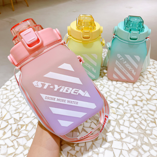 BÌNH SPORT VUÔNG ĐỤC 1500ML TẶNG CHARM VÀ STICKER
