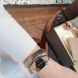 ĐỒNG HỒ JUSTCAVALLI DEMI VÀNG TRUNG CẤP NEW