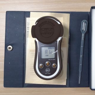 Máy đo độ ngọt cà phê BTR-1000 dạng điện tử