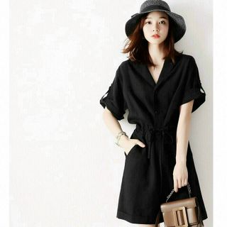 JUMT SHORT ĐEN CỔ VEST