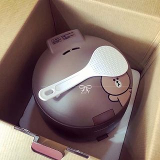 Nồi Cơm Điện Joyoung Line Friends Mini Nhỏ Gọn Đa Năng Chất Lượng Cao Cấp Dung Tích 1.5L Hình Vịt Sally Vàng Gấu Brown