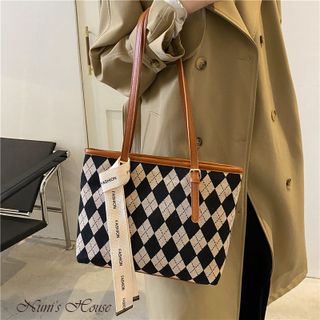 TÚI QUAI XÁCH KẺ HÌNH TRÁM CỔ ĐIỂN, ĐỰNG ĐƯỢC IPAD, MÀU SẮC NẤU, ĐEN DỄ PHỐI TRANG PHỤC