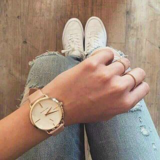 ĐỒNG HỒ MICHAEL KORS DA HỒNG NỮ CAO CẤP SALE