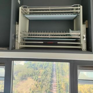 Giá bát nâng hạ