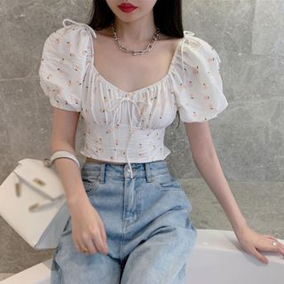 Áo Croptop Tay Ngắn Cổ V Hoạ Tiết Hoa Duyên Dáng Nữ Tính