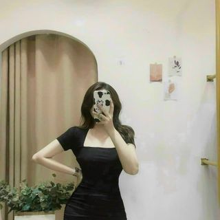 VÁY ĐẦM BODY RÚT 2 BÊN TAY NGẮN CỔ VUÔNG SIÊU TÔN DÁNG