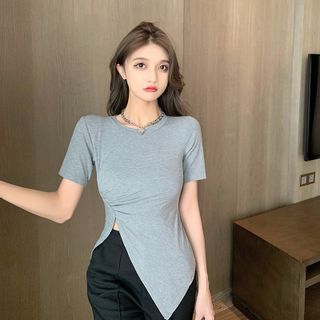 Áo Croptop Tay Ngắn Cổ Tròn Thiết Kế Độc Đáo Hợp Thời Trang