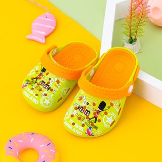 Dép crocs hình binh sĩ Anh Aiueo Nhật,giày tập đi,giày sandal,giày nhựa được làm bằng 18 cái núm ty silicone cao cấp.