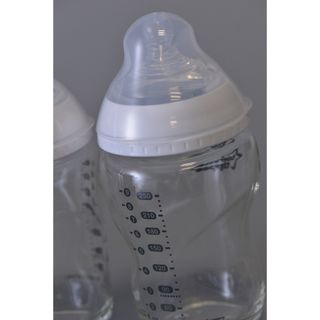 Bình sữa thủy tinh 250ml bộ 2 cái 0 tháng trở lên tommee tippee (82020)