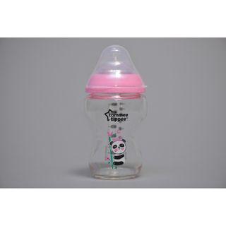 Bình sữa thủy tinh 250ml (kèm núm ti chảy sữa chậm) 0 tháng trở lên tommee tippee (82018, 82019)