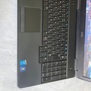 Dell 5540 i5 gen4 ram4g ssd 128g LCD 15inh