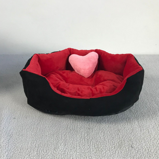 nệm tròn tim cho chó mèo tặng kèm trái tim 50x60cm
