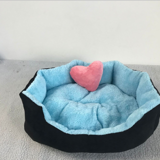 nệm tròn tim cho chó mèo tặng kèm trái tim 50x60cm