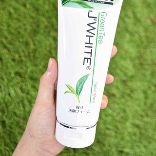 Sữa rửa mặt tinh chất trà xanh green tea facial wash 200g