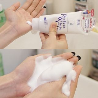 Sữa rửa mặt Senka Perfect White giá tốt nhất