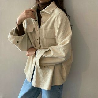 Áo khoác sơ mi nhung tăm có túi ở ngực