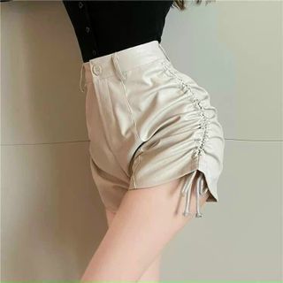 Quần short nữ Freesizequần đùi nữ KEM DA NÚT xòe chữ A, đen dễ thương kute hàn quốc, co giãn tốt giá rẻ.