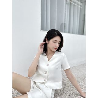 Bộ quần short trắng SHE 502201