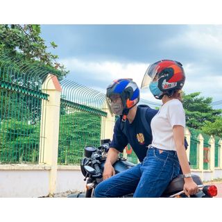 Mũ bảo hiểm 3/4 SRT 93 xanh dương tem con kiến - kính khói BH 12 tháng