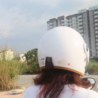 xưởng sản xuất Mũ bảo hiểm 3/4 có kính SRT 368K màu trắng viền nâu - lót nâu cao cấp