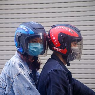 Mũ 3/4 SRT tem Racing màu xanh lá kính khói chống lóa - lót kháng khuẩn, êm ái - hạn chế mùi hôi