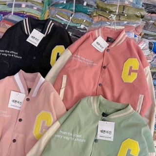 Áo khoác bomber croptop logo thêu nổi form 65kg