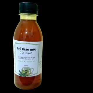 Trà gừng, trà thảo mộc cô đặc thơm ngon, tiện lợi giúp giảm ho, thải độc, làm dịu những cơn buồn nôn, ói, say tàu xe, say rượu bia (chai 220ml)