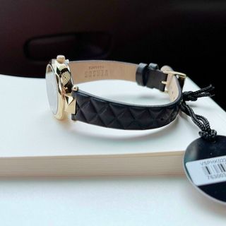 ĐỒNG HỒ VERSUS BY VERRSACE NEW COVENT NEW