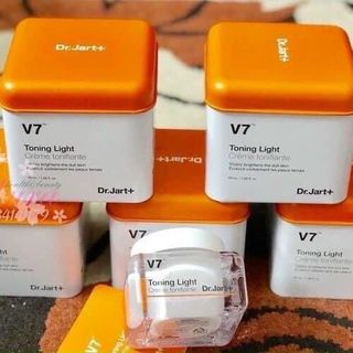 Kem dưỡng da v7 giá sỉ