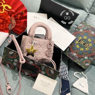 Túi xách D...ior l.ady - khoá mạ cùng màu size 17 loại 3 ô - da mờ - màu hồng-giá sỉ - giá bán buôn