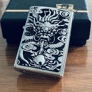 Bật lửa Zippo Zorro 91226