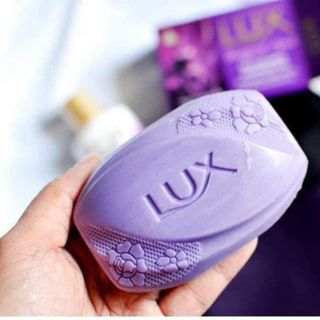Lốc 4 cục xà bông tắm Lux Thái giá sỉ
