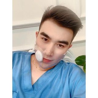 Khẩu Trang Trong Suốt Cho Nam Đẳng Cấp Phái Mạnh
