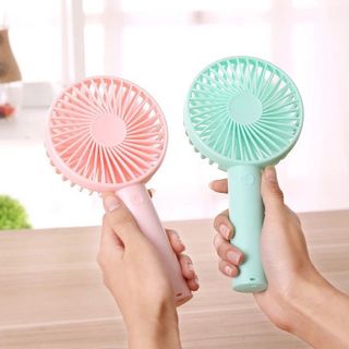 Quạt Cầm Tay Mini 4 Cánh Pin Sạc SS2 N9 Có Đế Để Bàn