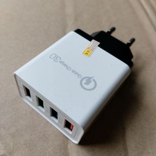 Cốc sạc 4 cổng USB 3.1A 5V
