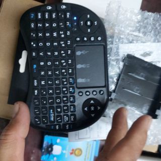 Bàn phím và chuột ko dây mini dùng pin điện thoại 5c keyboard ukb 500 - kho hàng sỉ Phú Thành