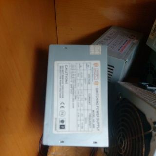 Bộ nguồn máy tính bàn giá rẻ chính hãng hoạt động bình thường